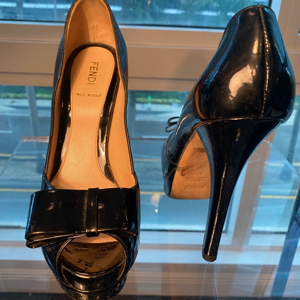 Fendi Peep Toe Bow Patent Leather
